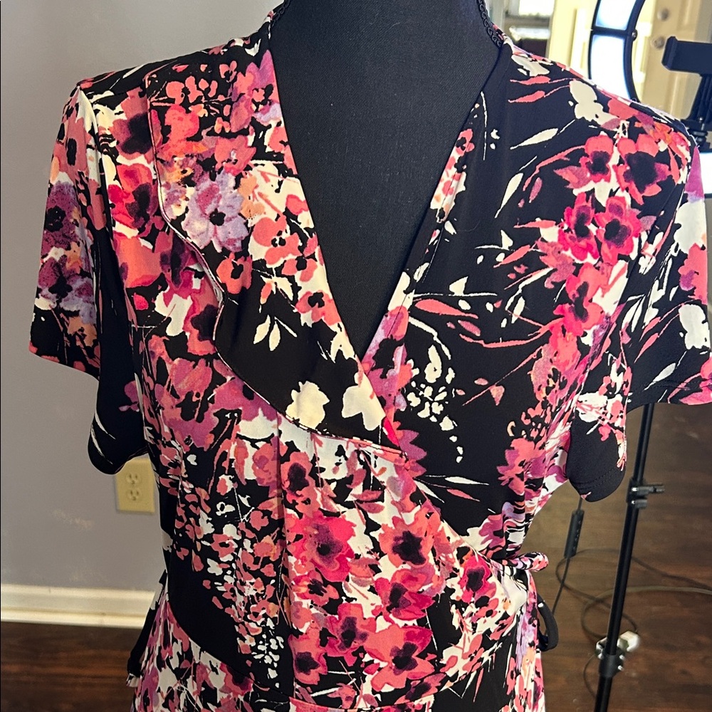 Apt 9 Women Floral Black Pink Wrap Dress Size Extra Large - Picture 3 of 3